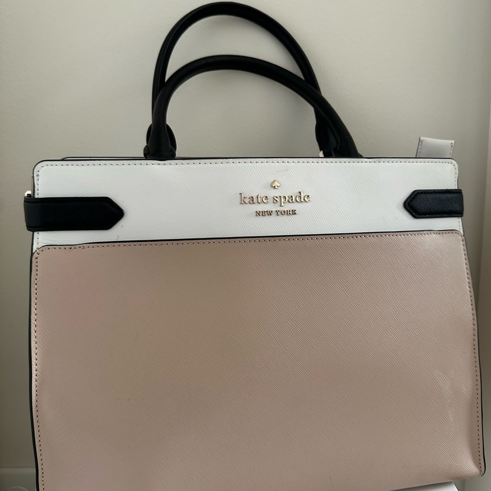 Kate Spade medium handbag. Gently used.